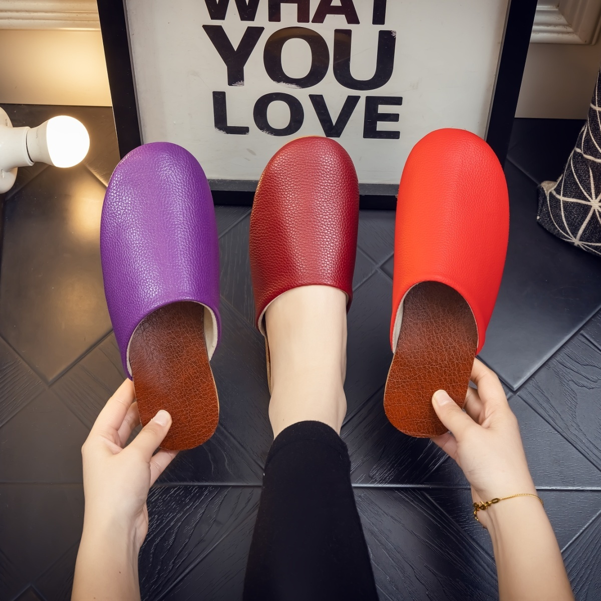 Модные черные кожаные тапочки, – обзор и цена Flip Flop Leather Men