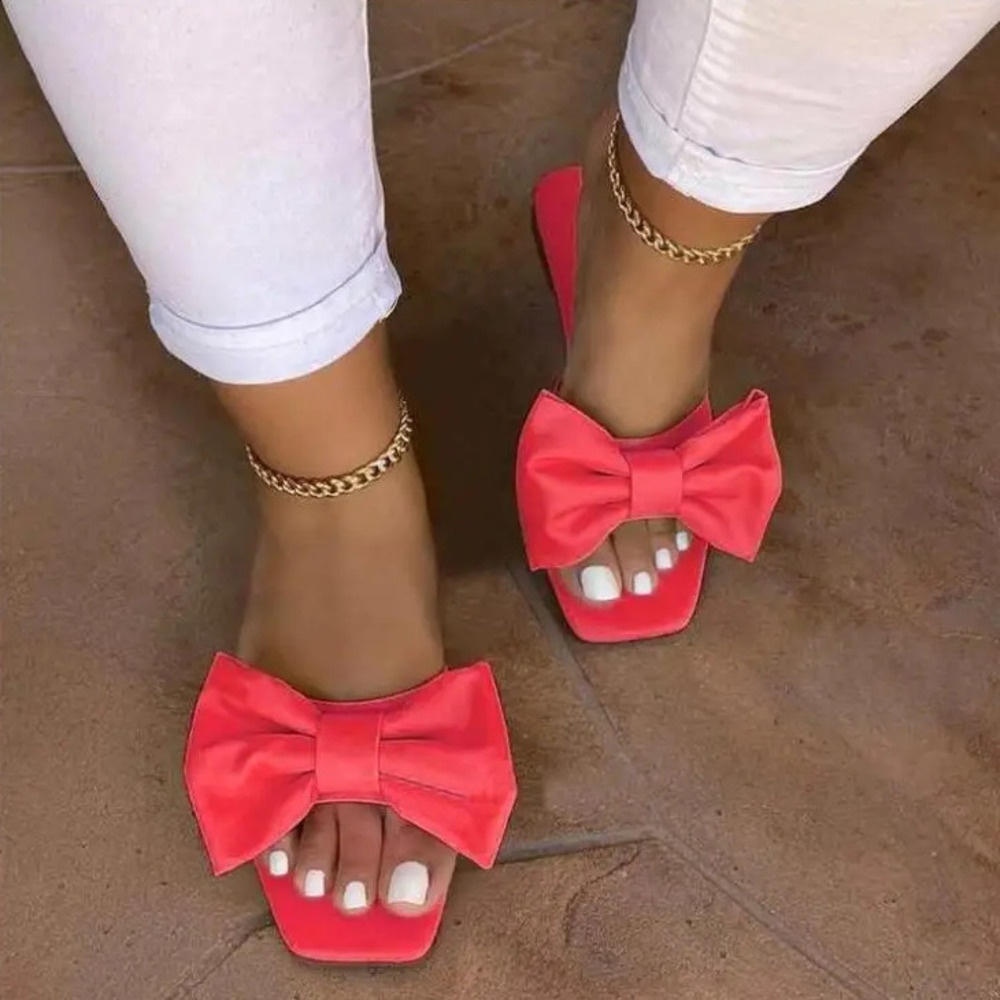 Женские домашние тапочки 2026: – обзор и цена Casual Sandal Leather