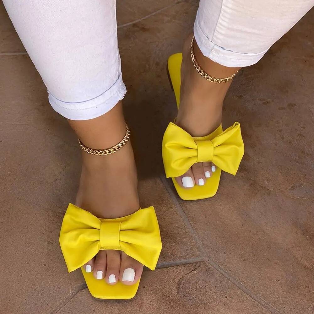 Женские домашние тапочки 2026: – обзор и цена Casual Sandal Leather